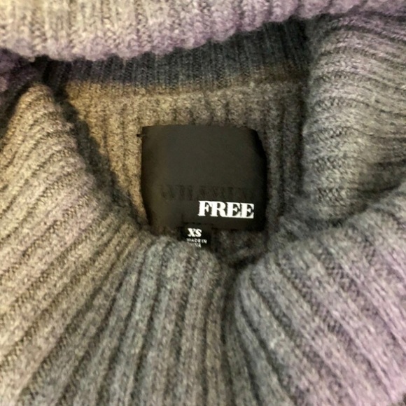 Aritzia Wilfred Free cropped knit sweater - Picture 2 of 4